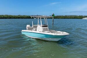 20ft Boston Whaler Yacht For Sale