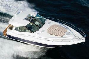43ft Cruisers Yachts Yacht For Sale