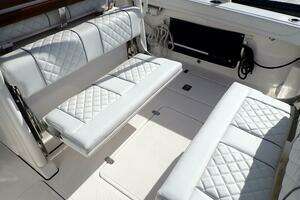 2024 Pursuit S 288 Sport thumbnail 8