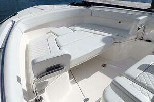 2024 Pursuit S 288 Sport thumbnail 16