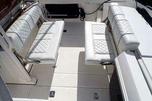 2024 Pursuit S 288 Sport thumbnail 7