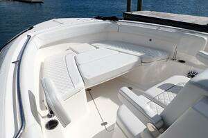 2024 Pursuit S 288 Sport thumbnail 15