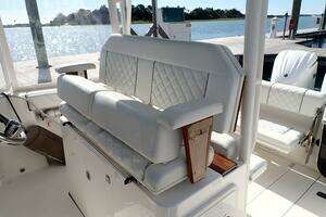 2024 Pursuit S 288 Sport thumbnail 13