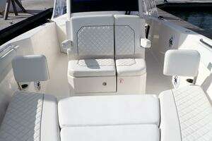 2024 Pursuit S 288 Sport thumbnail 18