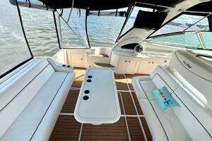 2000 Sea Ray 460 Sundancer thumbnail 19