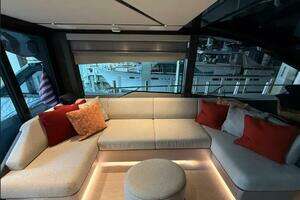 2025 Sunseeker 55 Predator thumbnail 4