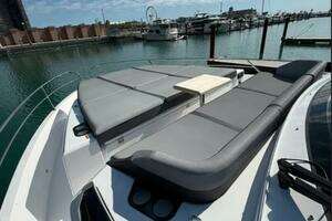 2025 Sunseeker 55 Predator thumbnail 26