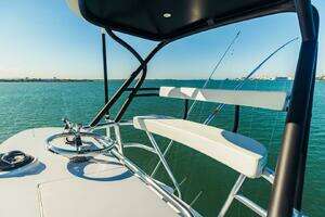 2020 Viking 72 Enclosed Bridge thumbnail 56