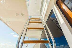 2020 Viking 72 Enclosed Bridge thumbnail 47