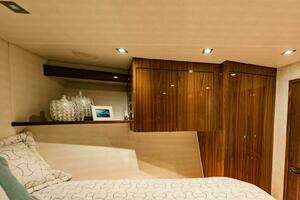 2020 Viking 72 Enclosed Bridge thumbnail 25