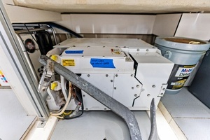 2018 Ferretti Yachts 800 thumbnail 72