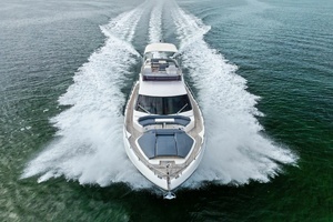 2018 Ferretti Yachts 800 thumbnail 7