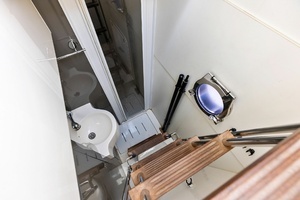 2018 Ferretti Yachts 800 thumbnail 65