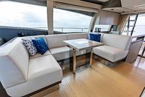 2018 Ferretti Yachts 800 thumbnail 43