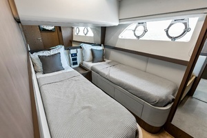 2018 Ferretti Yachts 800 thumbnail 61