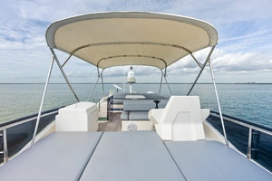 2018 Ferretti Yachts 800 thumbnail 20