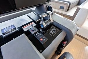 2018 Ferretti Yachts 800 thumbnail 50