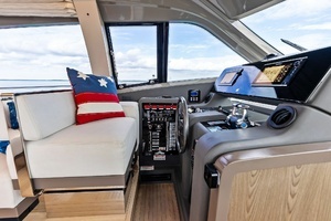 2018 Ferretti Yachts 800 thumbnail 48