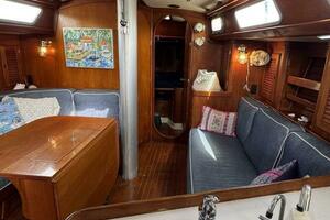 Maratime 41ft Bristol Yacht For Sale Maratime 41ft Bristol Yacht For Sale