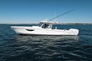 Moore Time  42ft Pursuit Yacht For Sale Moore Time  42ft Pursuit Yacht For Sale