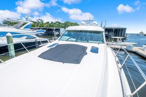 61FT (18.59M) SEA RAY