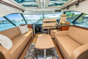 61FT (18.59M) SEA RAY