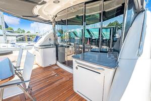 61FT (18.59M) SEA RAY