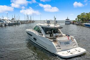 61FT (18.59M) SEA RAY