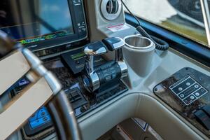 61FT (18.59M) SEA RAY