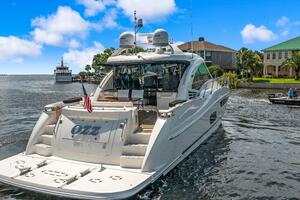 61FT (18.59M) SEA RAY