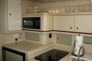 33ft Sea Ray Yacht For Sale