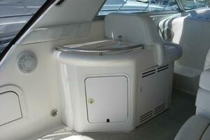 33ft Sea Ray Yacht For Sale