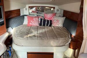 32ft Sea Ray Yacht For Sale