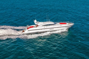 2008 Overmarine Mangusta 108 thumbnail 1