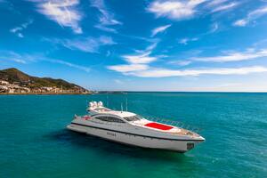 GRAZIADIU Worth Avenue Yachts