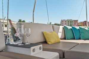 56ft Lagoon Yacht For Sale 56ft Lagoon Yacht For Sale