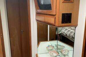 2000 Viking 50 Convertible Sportfish thumbnail 28