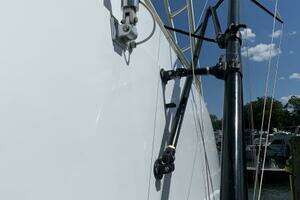 2000 Viking 50 Convertible Sportfish thumbnail 9