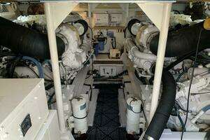 2000 Viking 50 Convertible Sportfish thumbnail 52