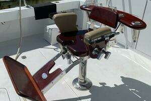 2000 Viking 50 Convertible Sportfish thumbnail 37