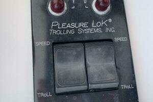 Pier Pressure 50ft Viking Yacht For Sale