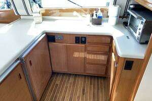 2000 Viking 50 Convertible Sportfish thumbnail 18
