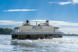 Corsair 28ft Chris Craft Yacht For Sale