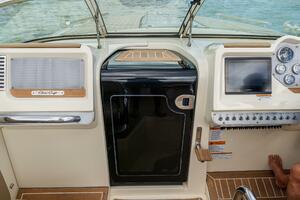 Corsair 28ft Chris Craft Yacht For Sale