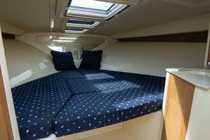 Corsair 28ft Chris Craft Yacht For Sale