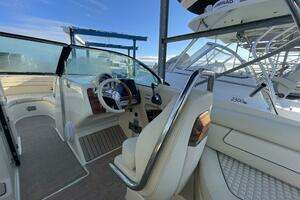 2020 Chris-Craft Launch 28 GT thumbnail 12