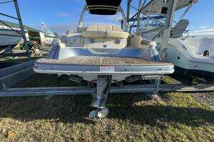 2020 Chris-Craft Launch 28 GT thumbnail 3