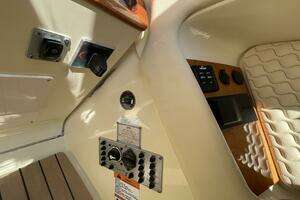 2020 Chris-Craft Launch 28 GT thumbnail 14
