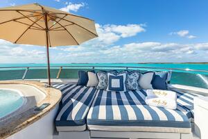 Sun Deck Jacuzzi Lounge