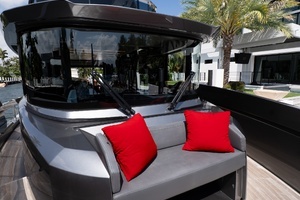 2024 Explorer EX62 thumbnail 40